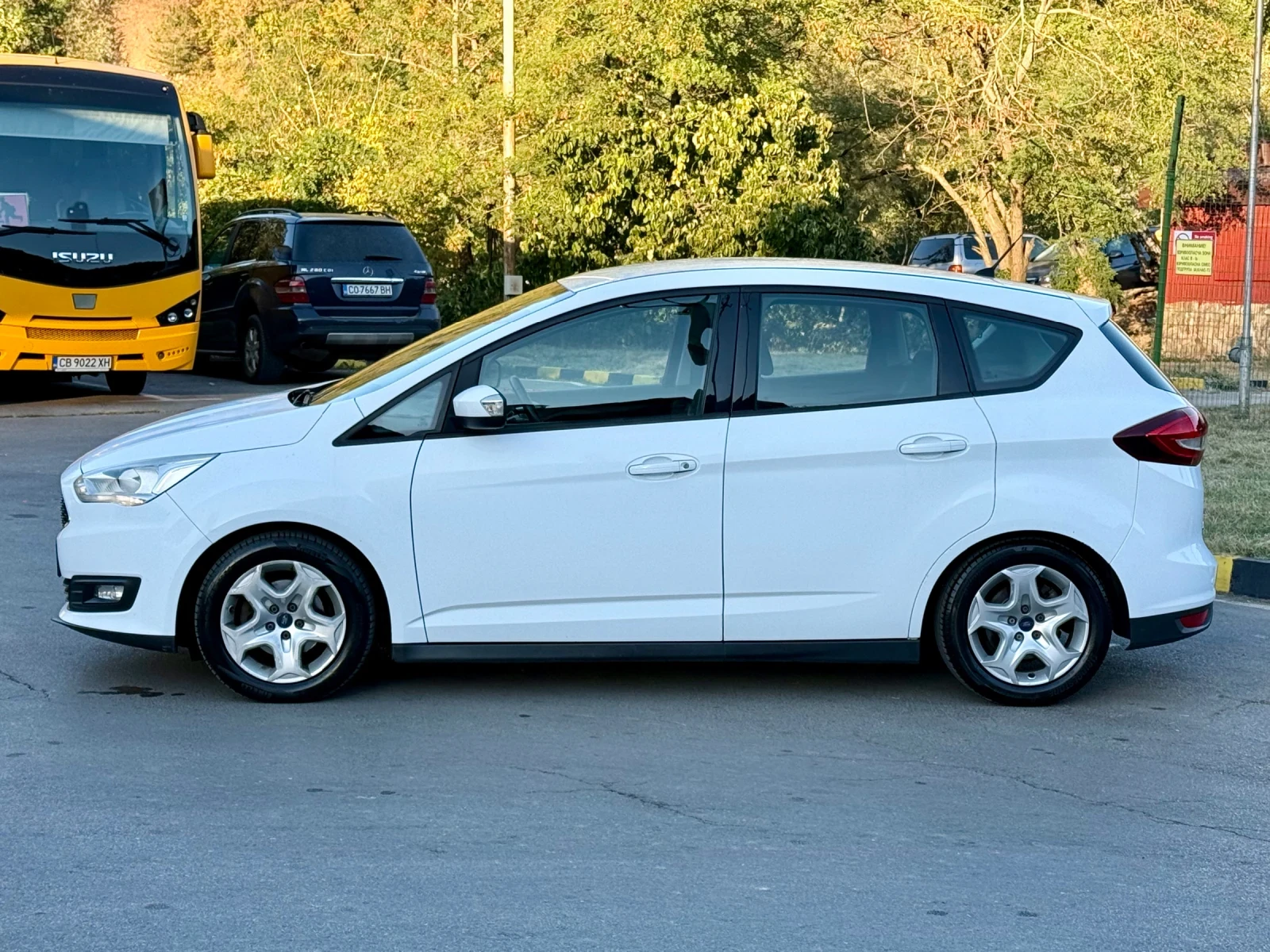 Ford C-max 1.6i ГАЗ/Навигация/Климатроник, снимка 9 - Автомобили и джипове - 56217520