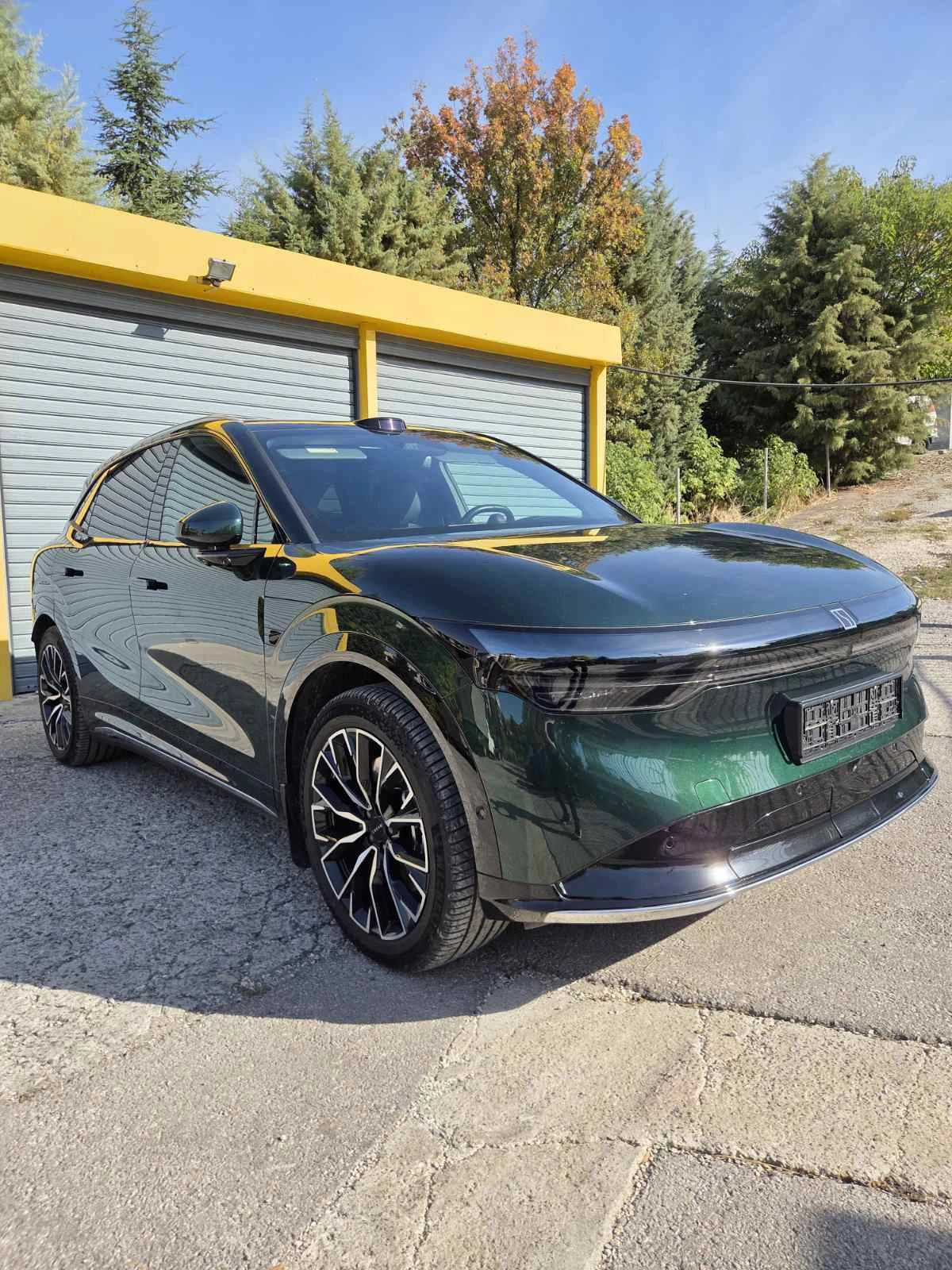 Zeekr 7X, снимка 3 - Автомобили и джипове - 56708791