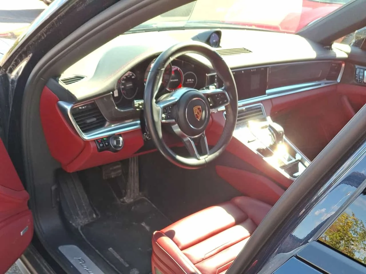 Porsche Panamera * 4 AWD * CARFAX * , снимка 5 - Автомобили и джипове - 56628027