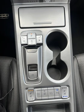Hyundai Kona Premium 64kwh SOH 100%, снимка 15