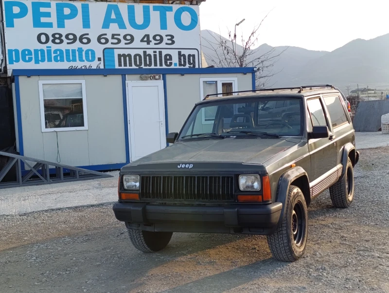 Jeep Cherokee 4.0 Automatic , снимка 1 - Автомобили и джипове - 49079997