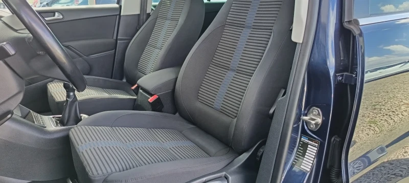 VW Tiguan 4х4 * Фейс * Италия * ТОП , снимка 9 - Автомобили и джипове - 51618737