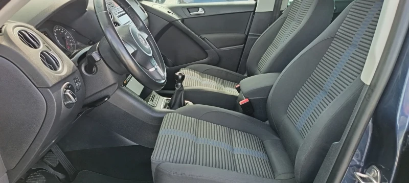VW Tiguan 4х4 * Фейс * Италия * ТОП , снимка 8 - Автомобили и джипове - 51618737