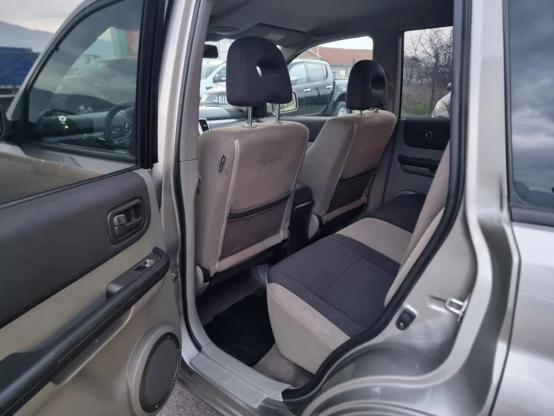 Nissan X-trail 2.2TDI, снимка 11 - Автомобили и джипове - 52563747