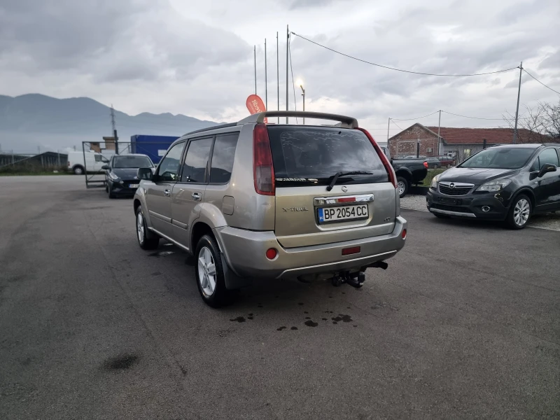 Nissan X-trail 2.2TDI, снимка 5 - Автомобили и джипове - 52563747