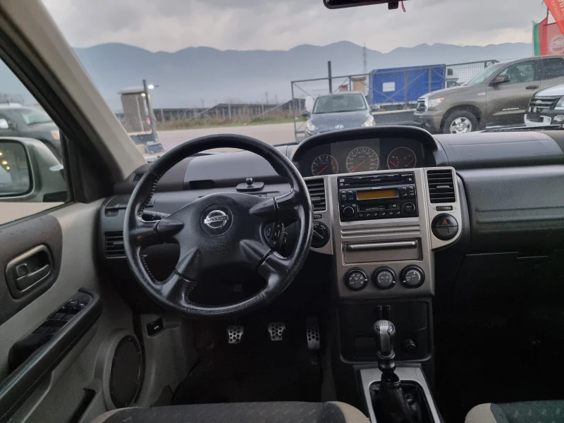 Nissan X-trail 2.2TDI, снимка 12 - Автомобили и джипове - 52563747