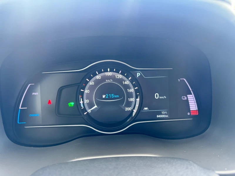Hyundai Kona Premium 64kwh SOH 100%, снимка 13 - Автомобили и джипове - 52674011