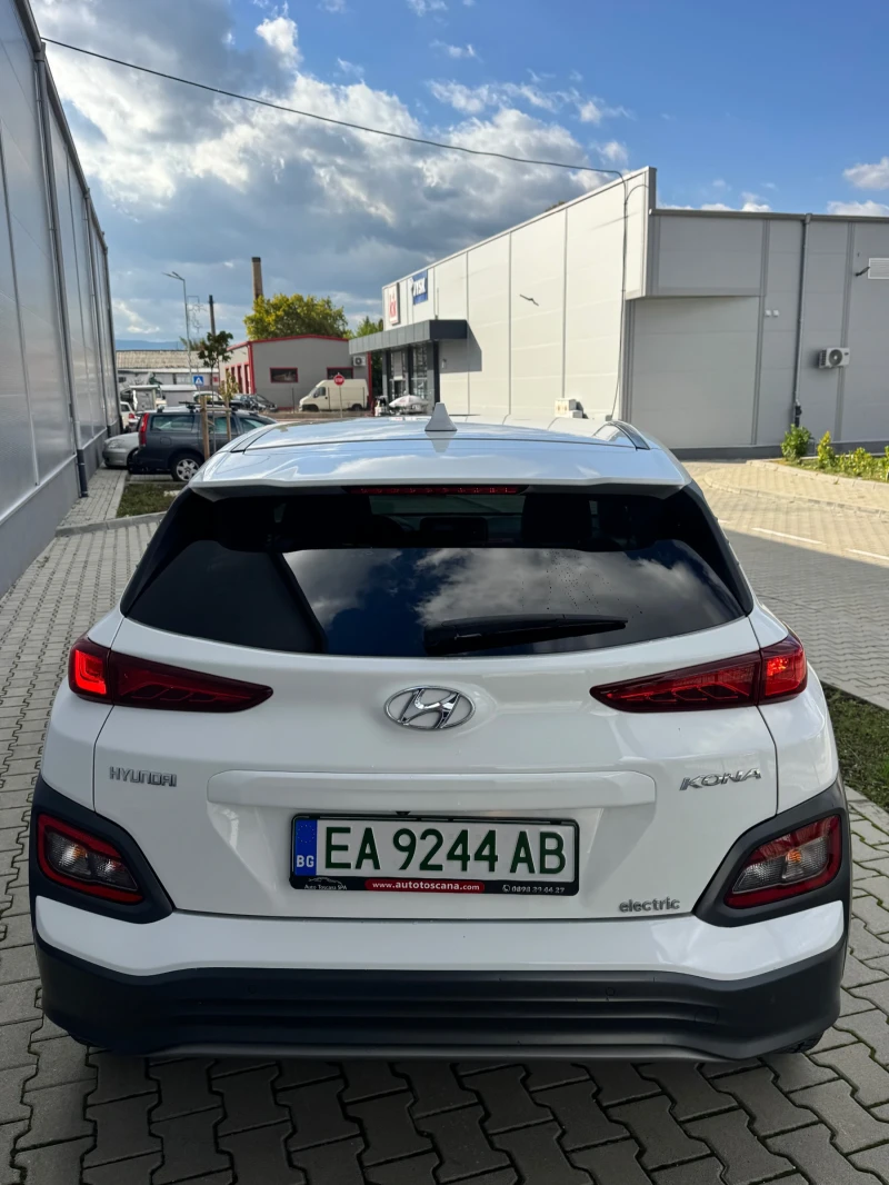 Hyundai Kona Premium 64kwh SOH 100%, снимка 4 - Автомобили и джипове - 52674011