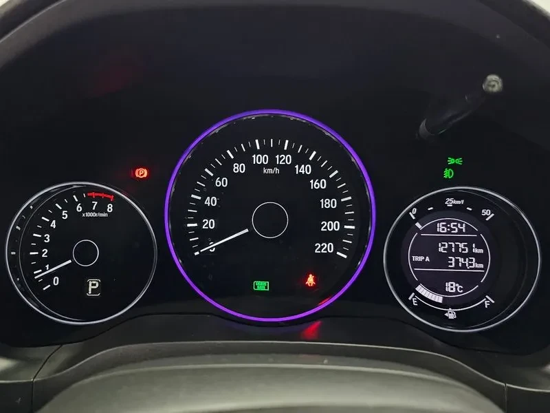 Honda Hr-v 1.8 Бензин, снимка 5 - Автомобили и джипове - 55571903