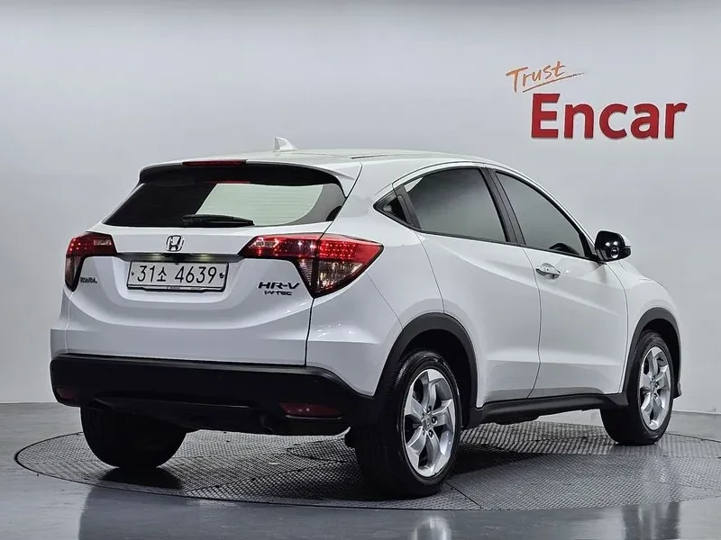 Honda Hr-v 1.8 Бензин, снимка 2 - Автомобили и джипове - 55571903