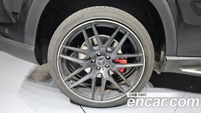 Mercedes-Benz GLE 300 d 4MATIC, снимка 5 - Автомобили и джипове - 56059325
