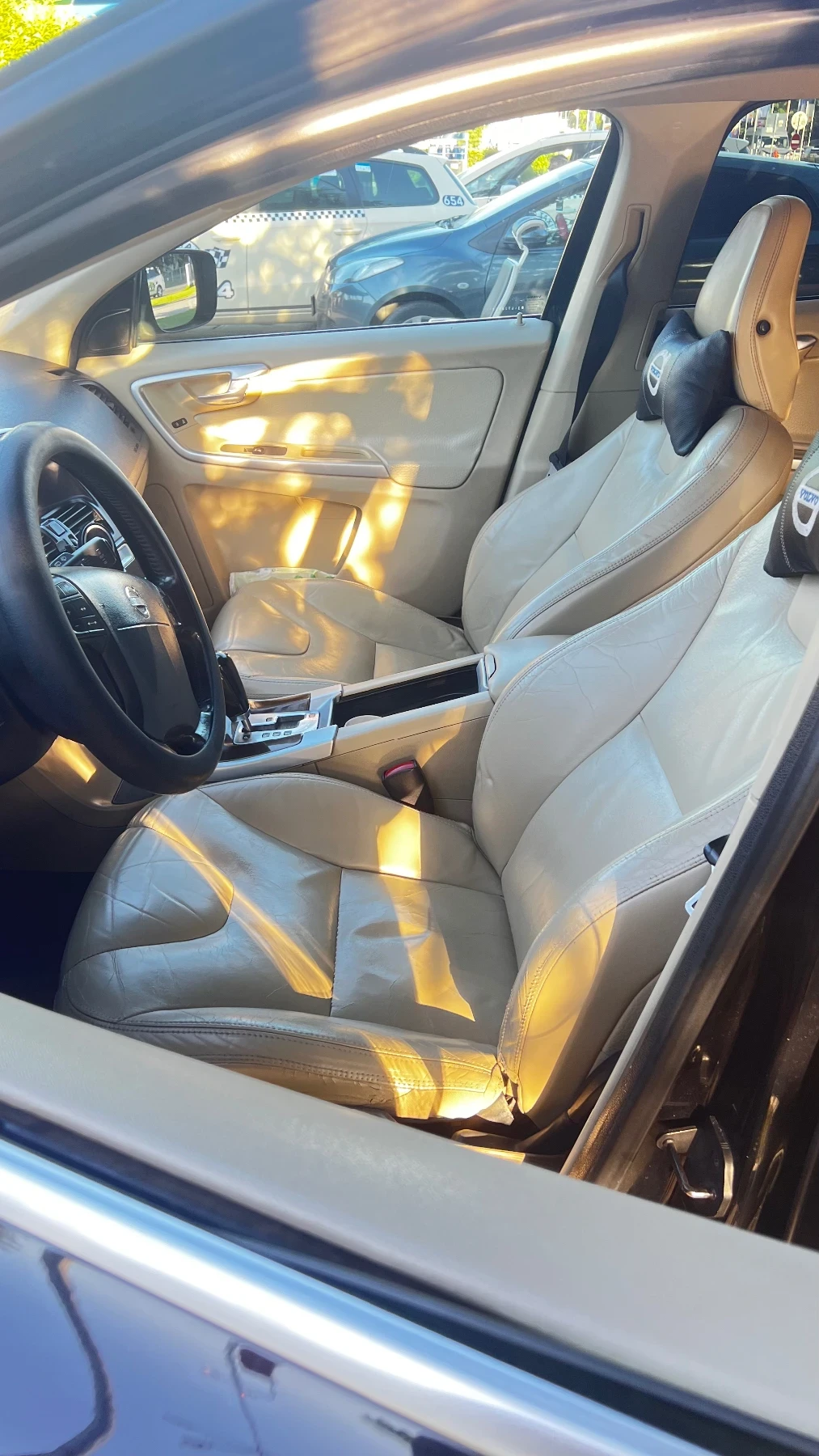 Volvo XC60 Перфектно състояние - изображение 7