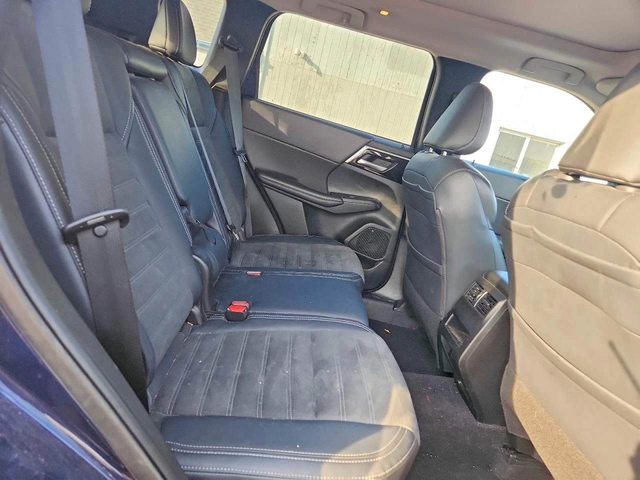 Mitsubishi Outlander 2.5l Se, снимка 11 - Автомобили и джипове - 53905031