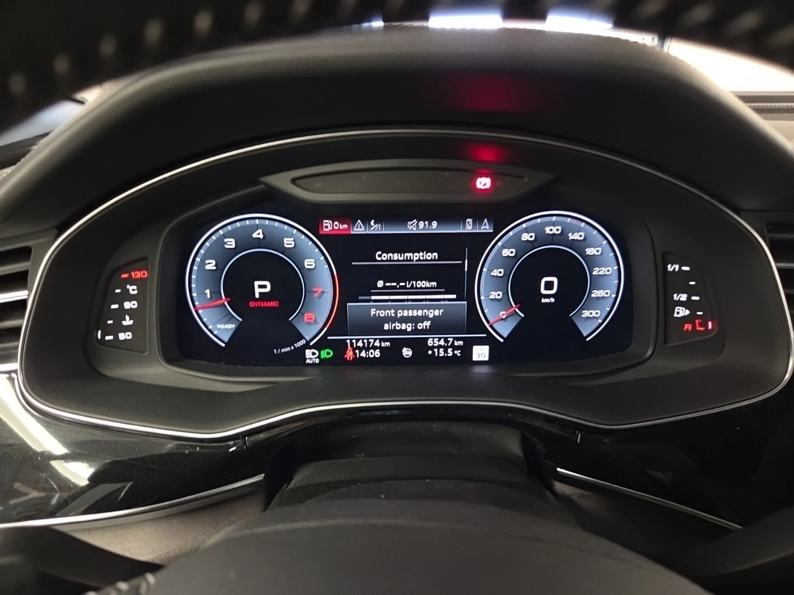 Audi Q8 TECHNIK * CARFAX * ОБДУХВАНЕ * Цена до БГ * , снимка 11 - Автомобили и джипове - 54424302