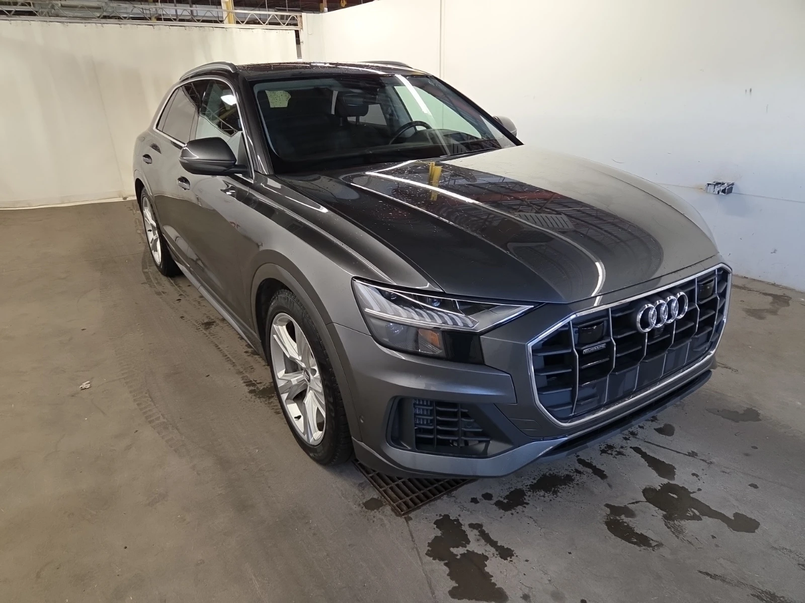 Audi Q8 TECHNIK * CARFAX * ОБДУХВАНЕ * Цена до БГ * , снимка 2 - Автомобили и джипове - 54424302