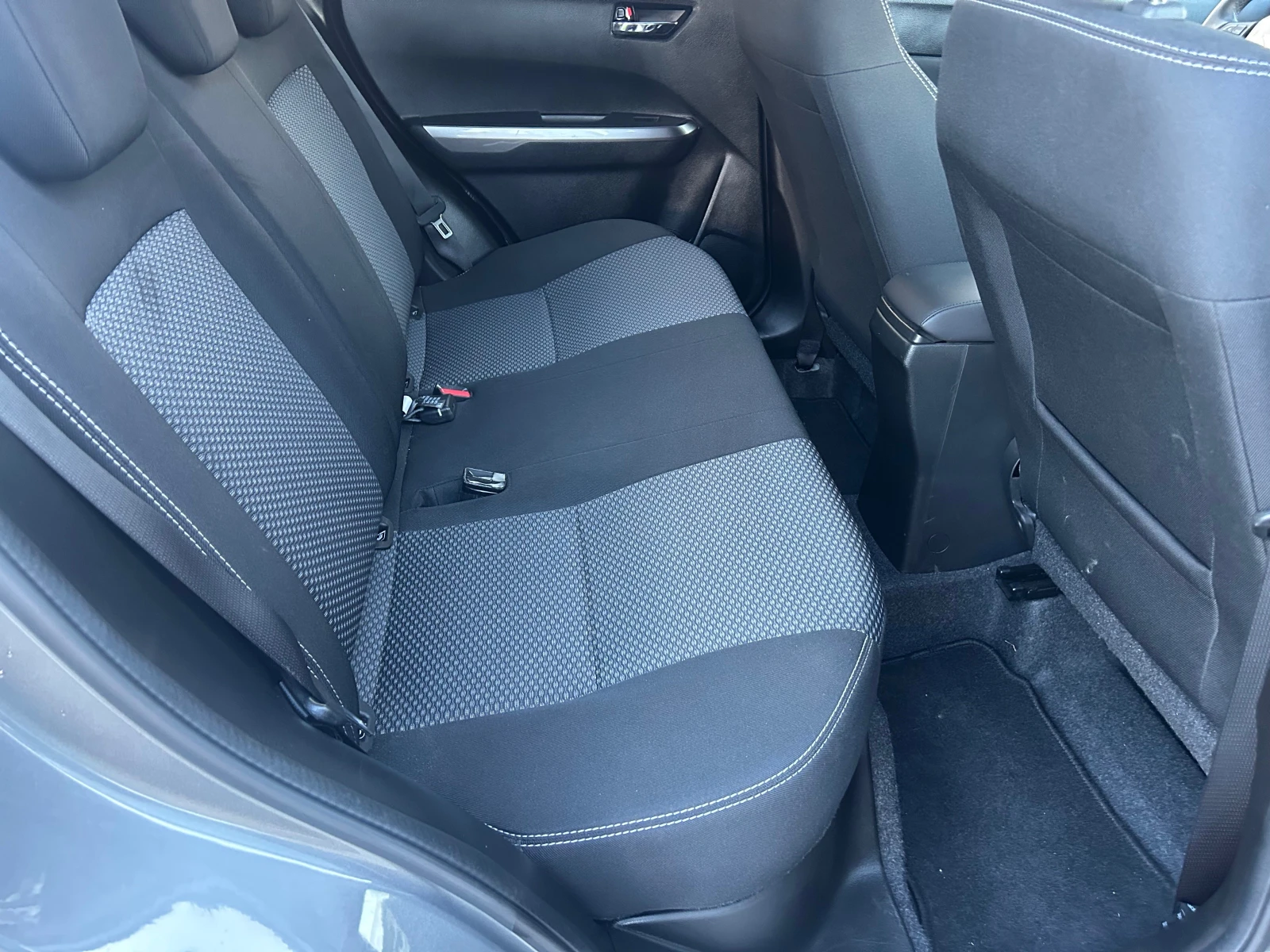 Suzuki Vitara 1.5 FUL HYBRID+ HEV , снимка 12 - Автомобили и джипове - 54776297