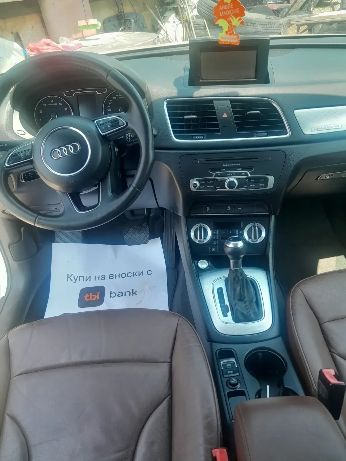 Audi Q3 2.0 , снимка 12 - Автомобили и джипове - 54791892