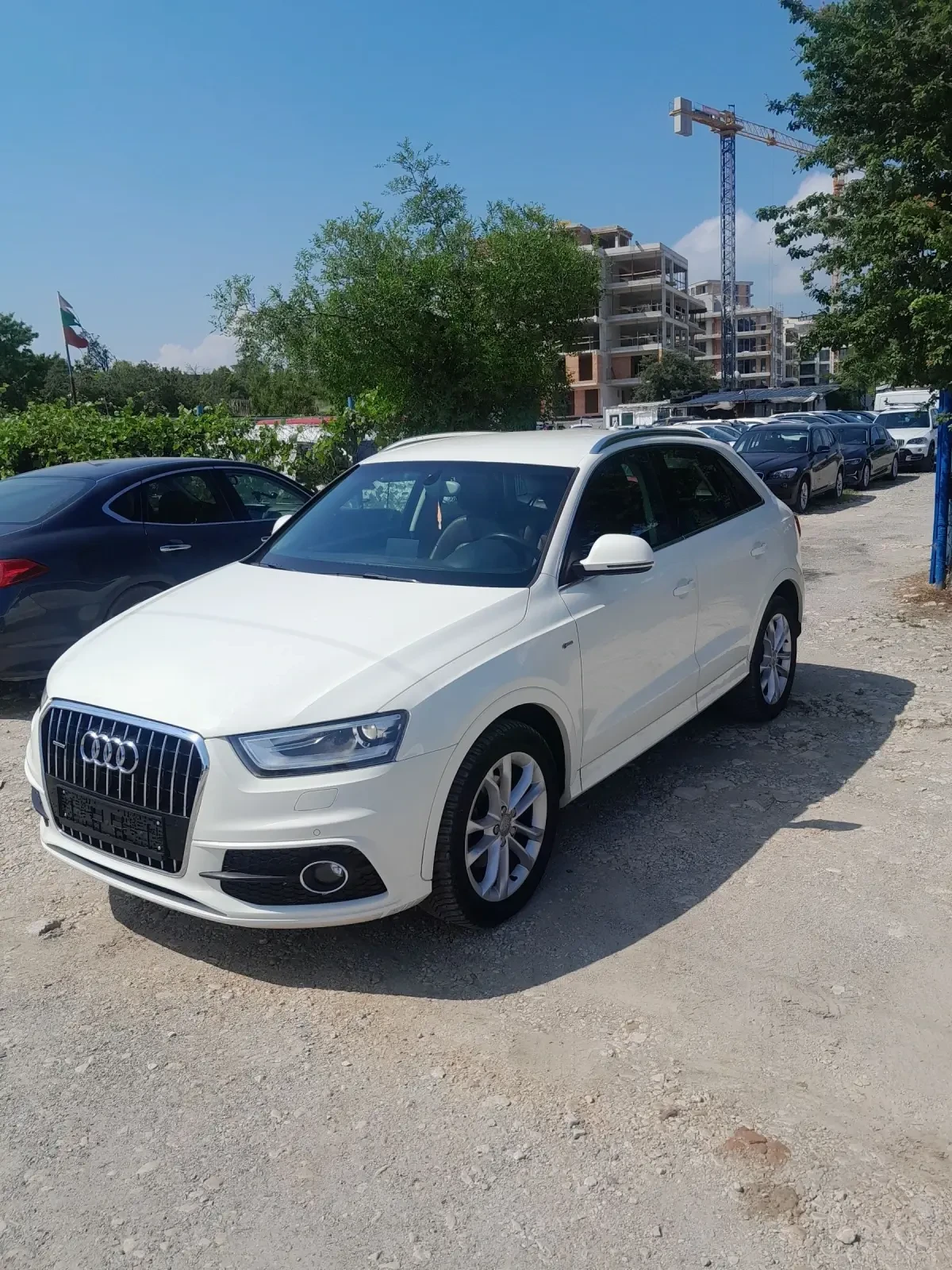 Audi Q3 2.0 , снимка 3 - Автомобили и джипове - 54791892