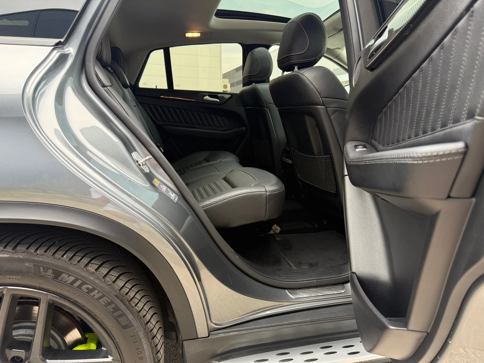 Mercedes-Benz GLE Coupe 350D AMG PREMIUM PLUS/4MATIC/360/ПАНО/HEADUP/ИСТ., снимка 11 - Автомобили и джипове - 55321090