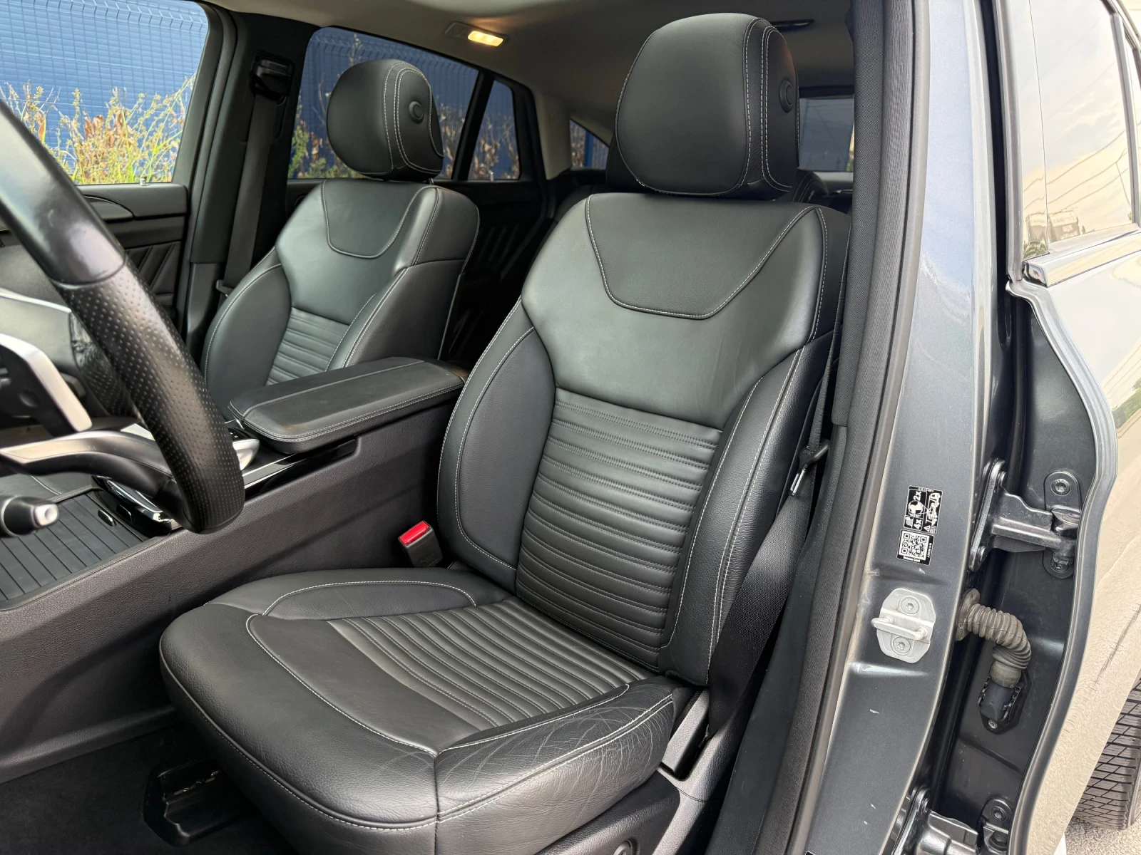 Mercedes-Benz GLE Coupe 350D AMG PREMIUM PLUS/4MATIC/360/ПАНО/HEADUP/ИСТ., снимка 7 - Автомобили и джипове - 55321090