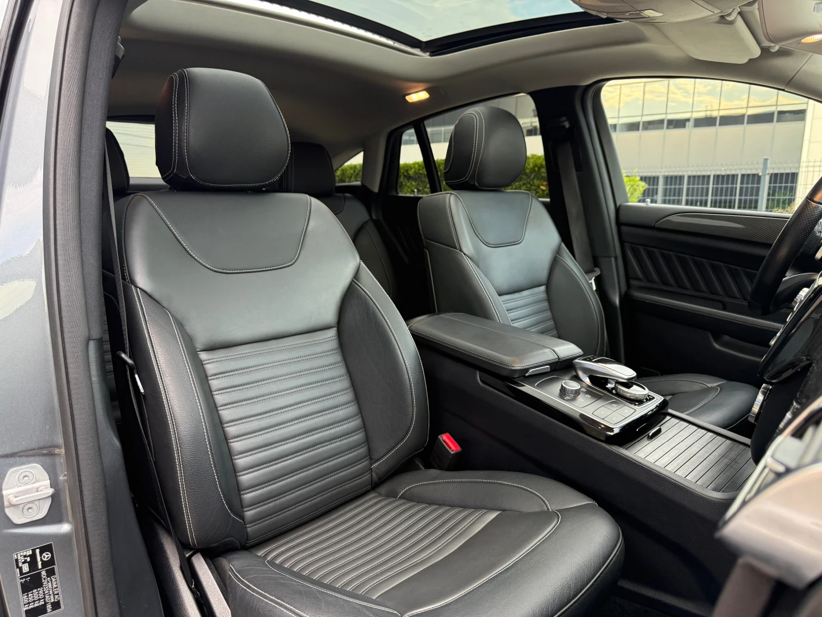 Mercedes-Benz GLE Coupe 350D AMG PREMIUM PLUS/4MATIC/360/ПАНО/HEADUP/ИСТ., снимка 10 - Автомобили и джипове - 55321090