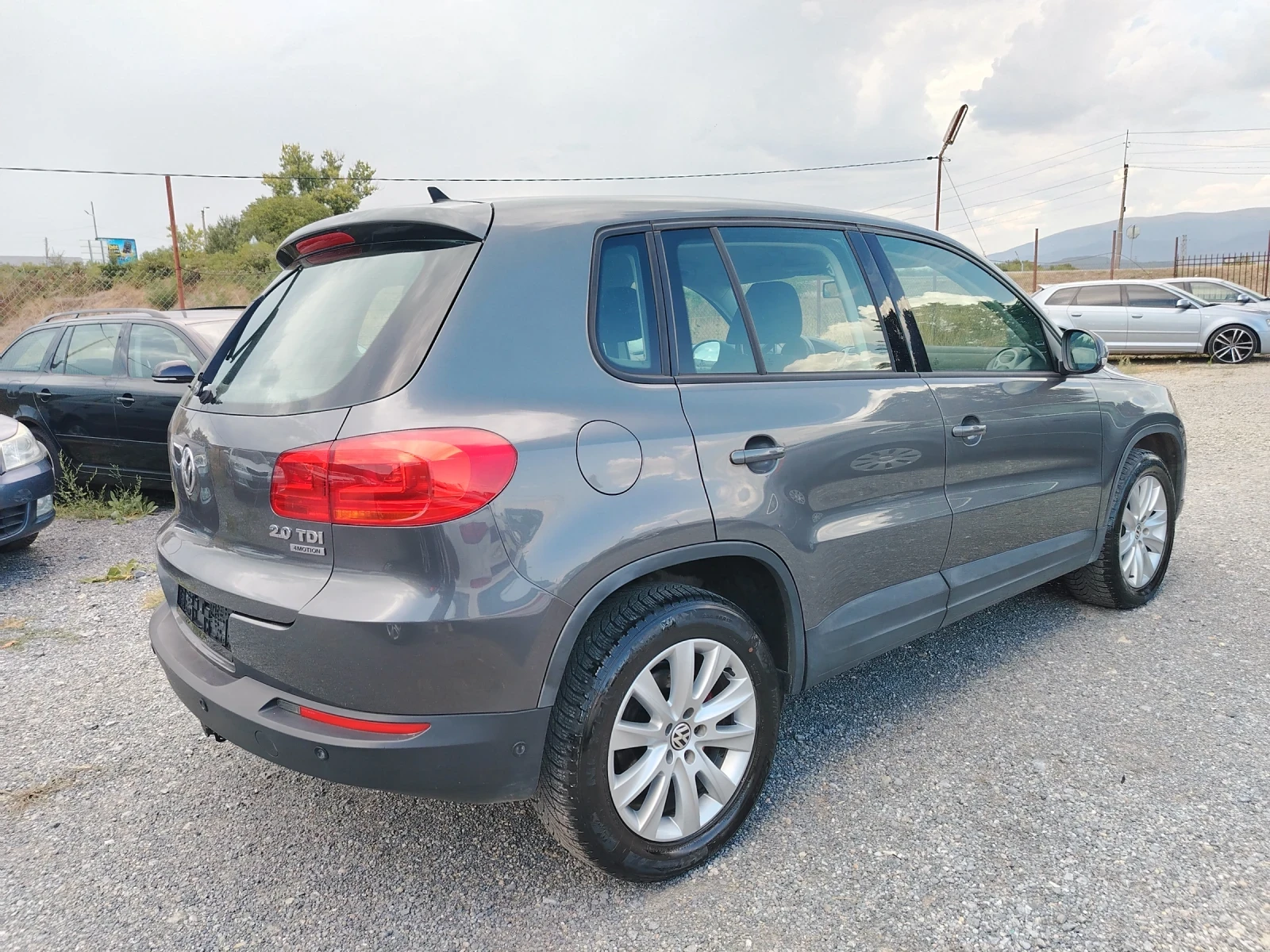 VW Tiguan 2.0 TDI 4MOTION AVTOMAT , снимка 7 - Автомобили и джипове - 55890197