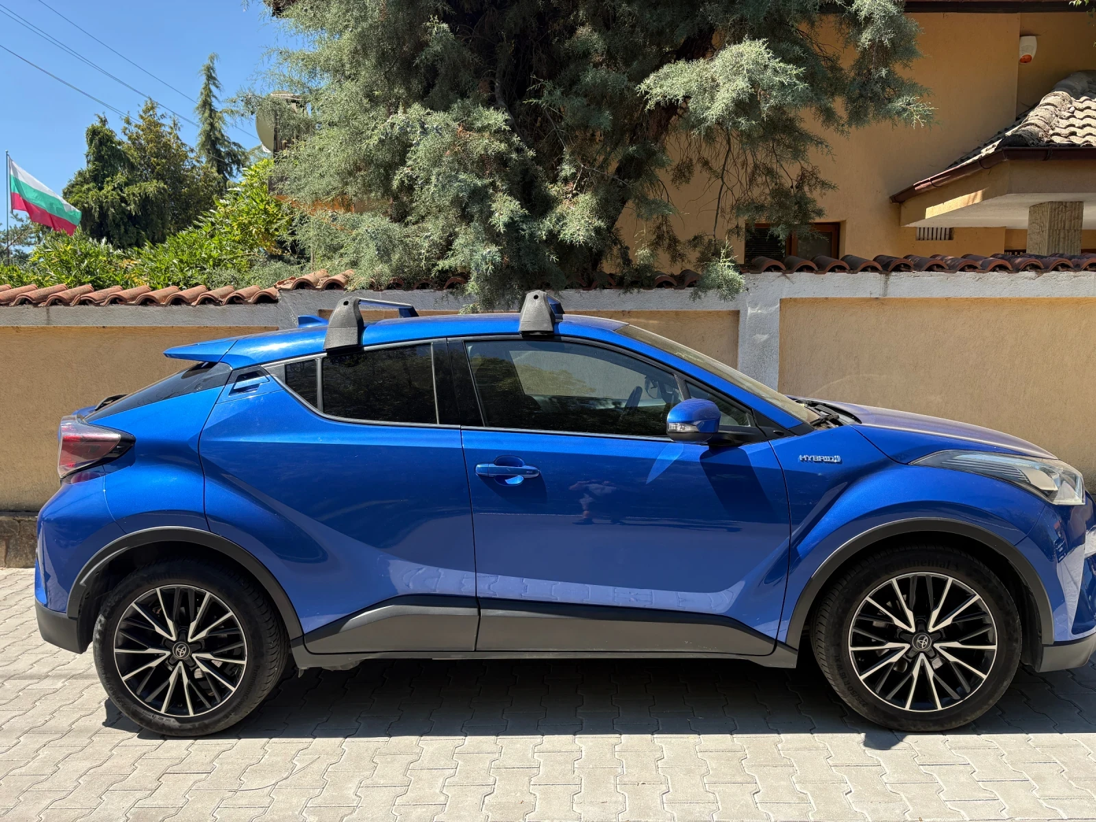 Toyota C-HR 1.8 Hybrid, снимка 2 - Автомобили и джипове - 55912023