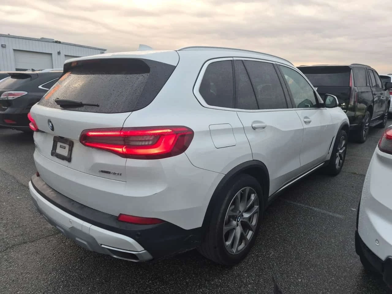 BMW X5 xDrive40i/ПОДГРЕВ/ПАНО//CARFAX/ФИНАНСИРАНЕ, снимка 3 - Автомобили и джипове - 56299932