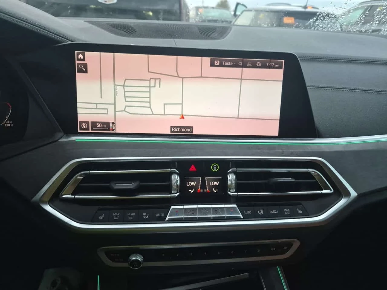BMW X5 xDrive40i/ПОДГРЕВ/ПАНО//CARFAX/ФИНАНСИРАНЕ, снимка 11 - Автомобили и джипове - 56299932