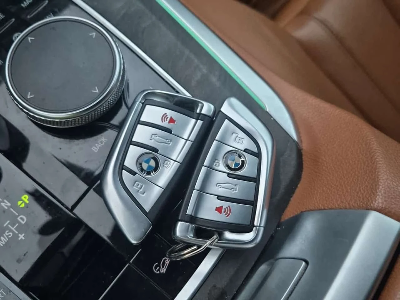 BMW X5 xDrive40i/ПОДГРЕВ/ПАНО//CARFAX/ФИНАНСИРАНЕ, снимка 8 - Автомобили и джипове - 56299932