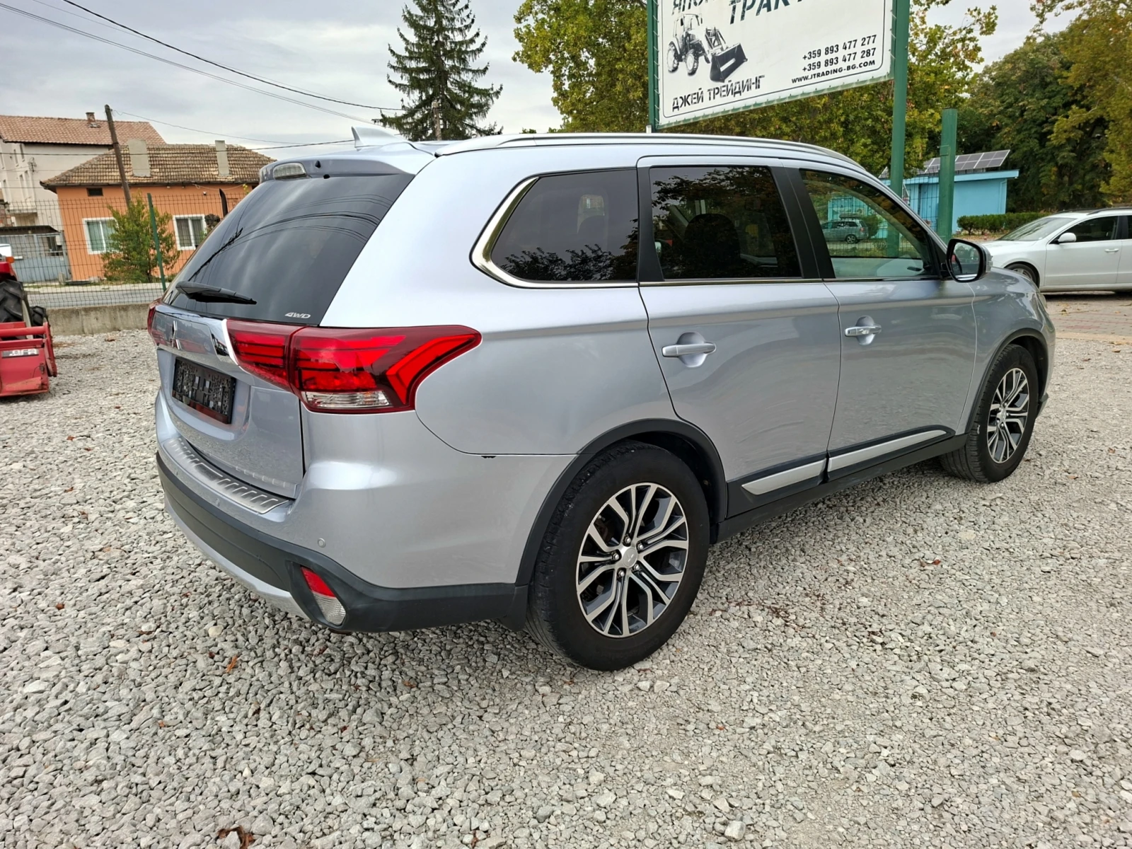 Mitsubishi Outlander 2.2DiD 4X4* 7-������* �������� ���.* 1 ���������� | Mobile.bg � ����������� 4