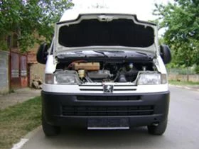 Peugeot Boxer 1.9/2,5D/2.8Dна части, снимка 1