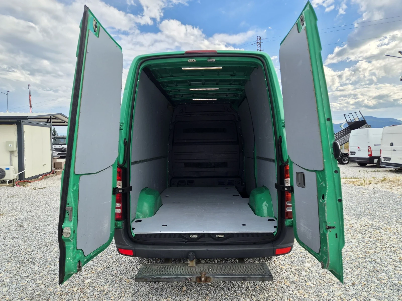 Mercedes-Benz Sprinter 316 CDI * Клима * L2H2, снимка 13 - Бусове и автобуси - 55272312