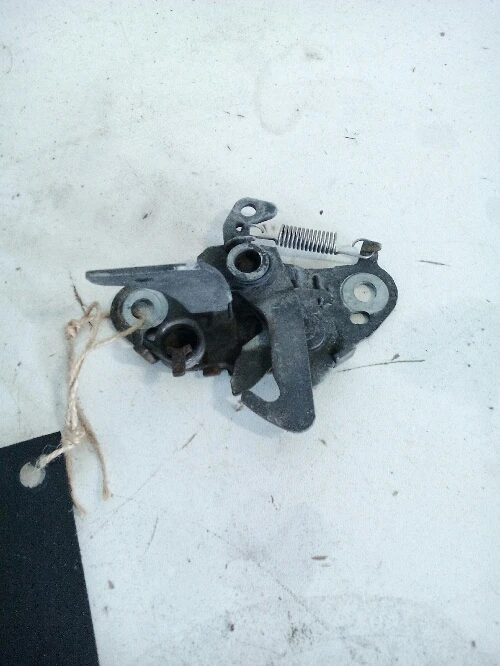 Ключалка преден капак Пежо 206 Sw