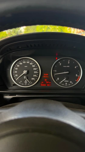 BMW 530 XD   SAT   ЧЕРНА НАПА КОЖА   ДИСТРОНИК и др., снимка 12