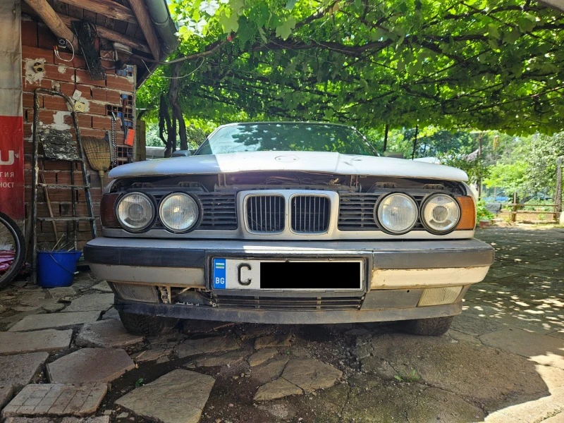 BMW 524 На части или цяла, снимка 2 - Автомобили и джипове - 47537886