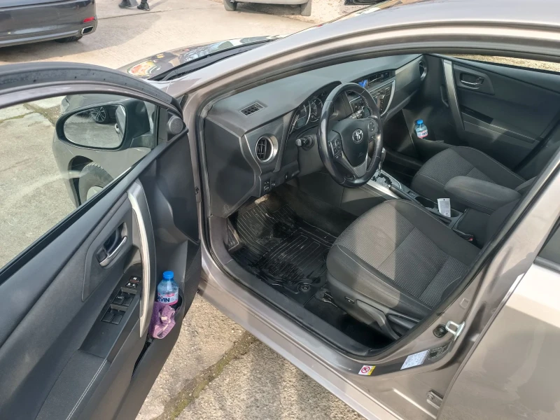 Toyota Auris 1.6i АВТОМАТИК НАВИ КАМЕРА , снимка 8 - Автомобили и джипове - 48598377