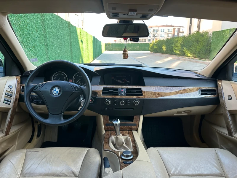 BMW 520, снимка 12 - Автомобили и джипове - 48636402