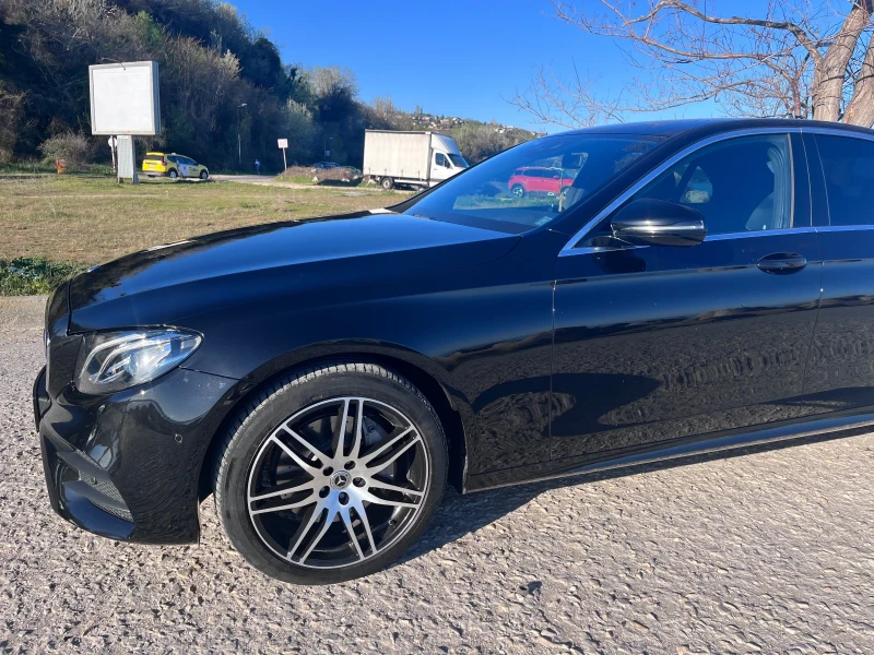 Mercedes-Benz E 220 Mercedes e220 AMG, снимка 2 - Автомобили и джипове - 52308095