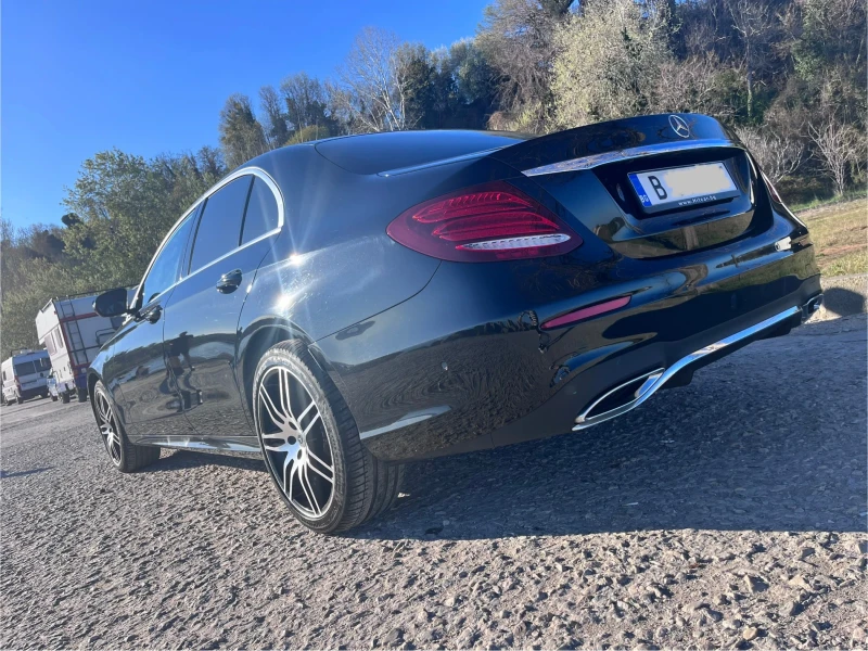 Mercedes-Benz E 220 Mercedes e220 AMG, снимка 3 - Автомобили и джипове - 52308095