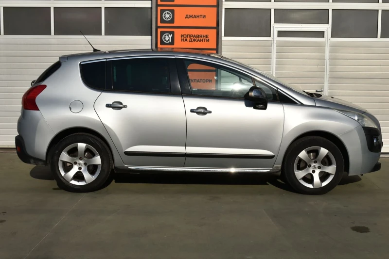Peugeot 3008 1.6Т Автоматик, снимка 7 - Автомобили и джипове - 51522620