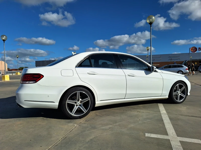 Mercedes-Benz E 200, снимка 4 - Автомобили и джипове - 51799134