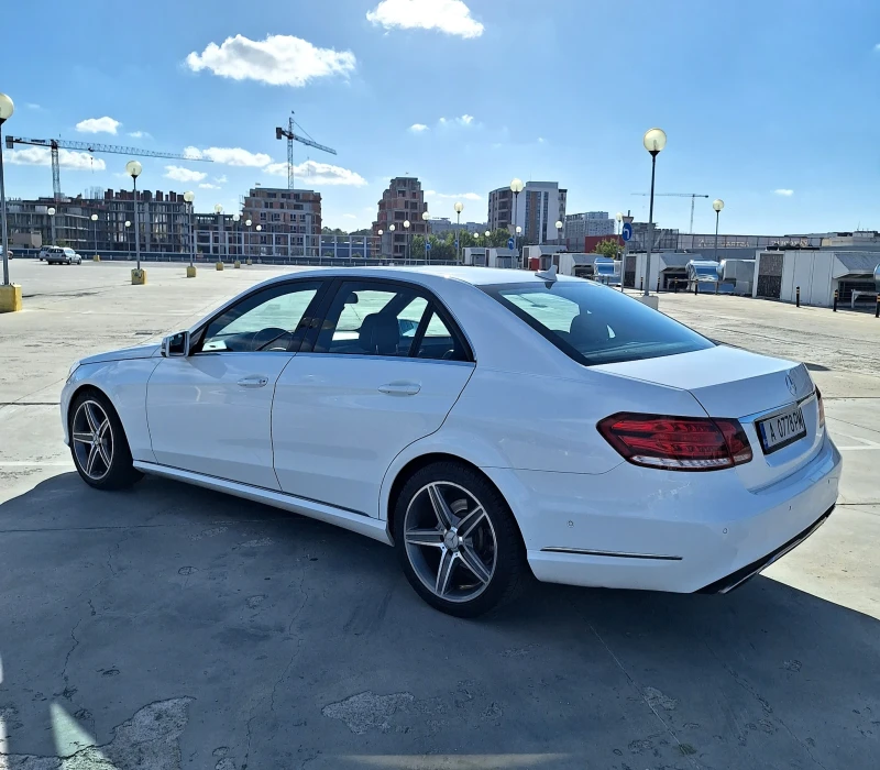 Mercedes-Benz E 200, снимка 5 - Автомобили и джипове - 51799134