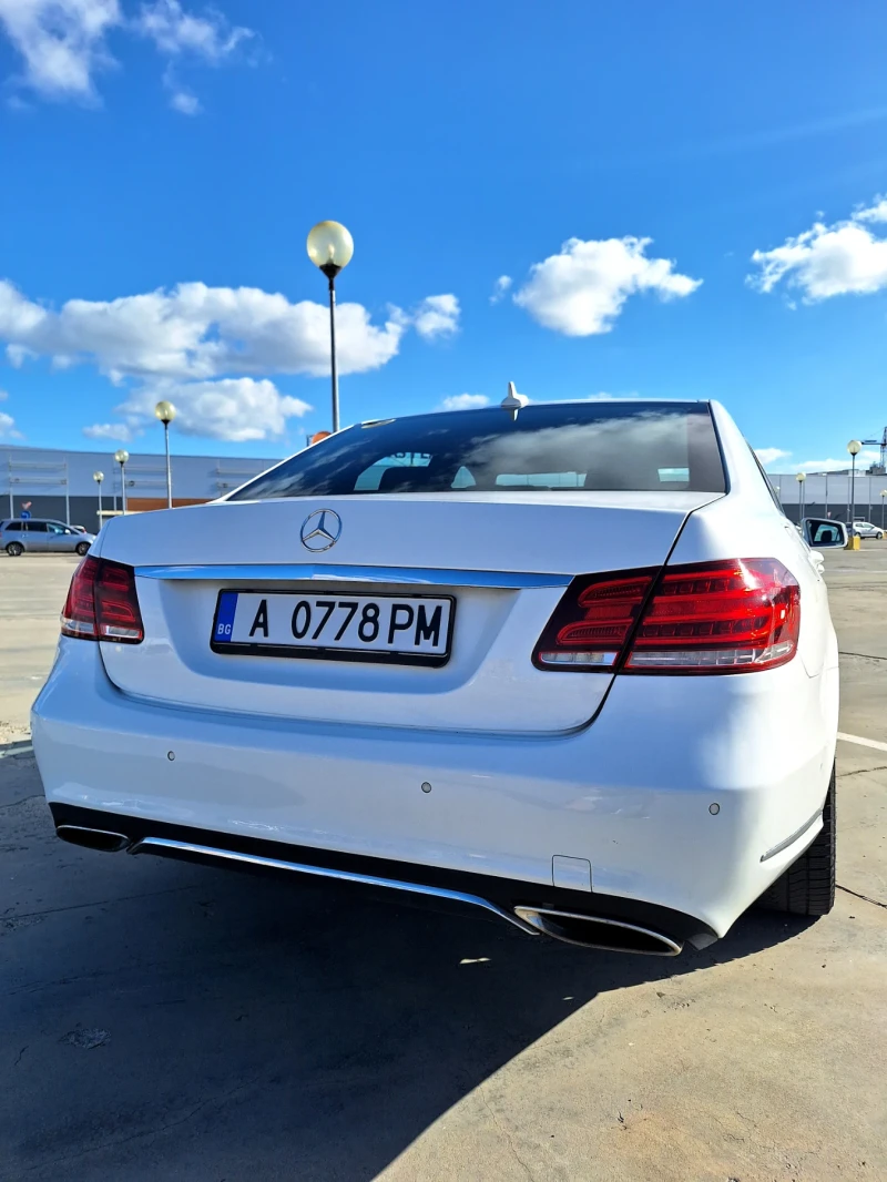 Mercedes-Benz E 200, снимка 6 - Автомобили и джипове - 51799134