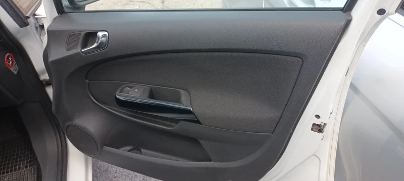 Opel Corsa 1.4, снимка 14 - Автомобили и джипове - 52080792