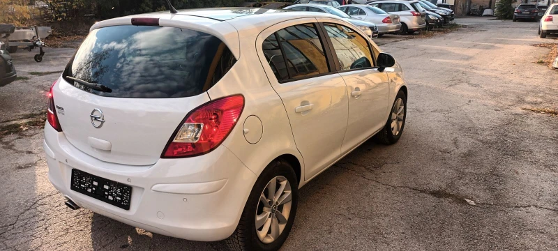 Opel Corsa 1.4, снимка 4 - Автомобили и джипове - 52080792
