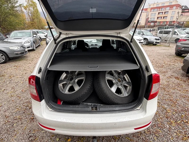 Skoda Octavia 1.6 TDI, снимка 7 - Автомобили и джипове - 52290591