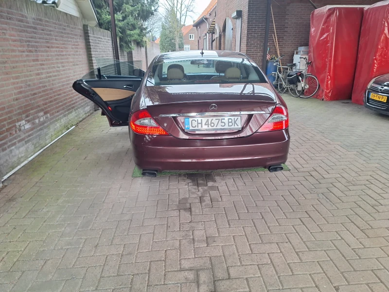 Mercedes-Benz CLS 320, снимка 11 - Автомобили и джипове - 52355023