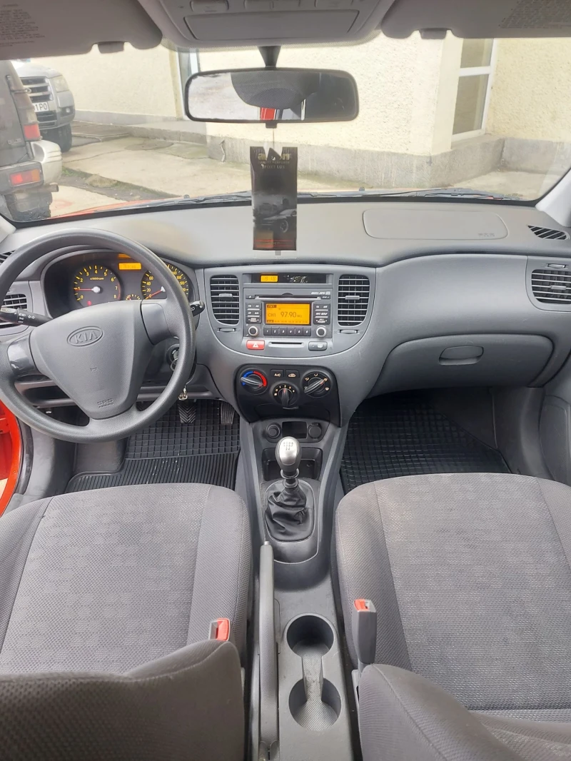 Kia Rio 1.4 Navigator, снимка 7 - Автомобили и джипове - 52739437