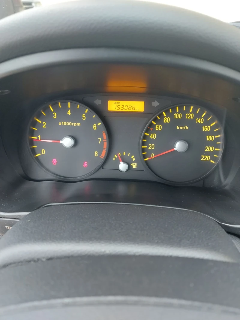 Kia Rio 1.4 Navigator, снимка 9 - Автомобили и джипове - 52739437